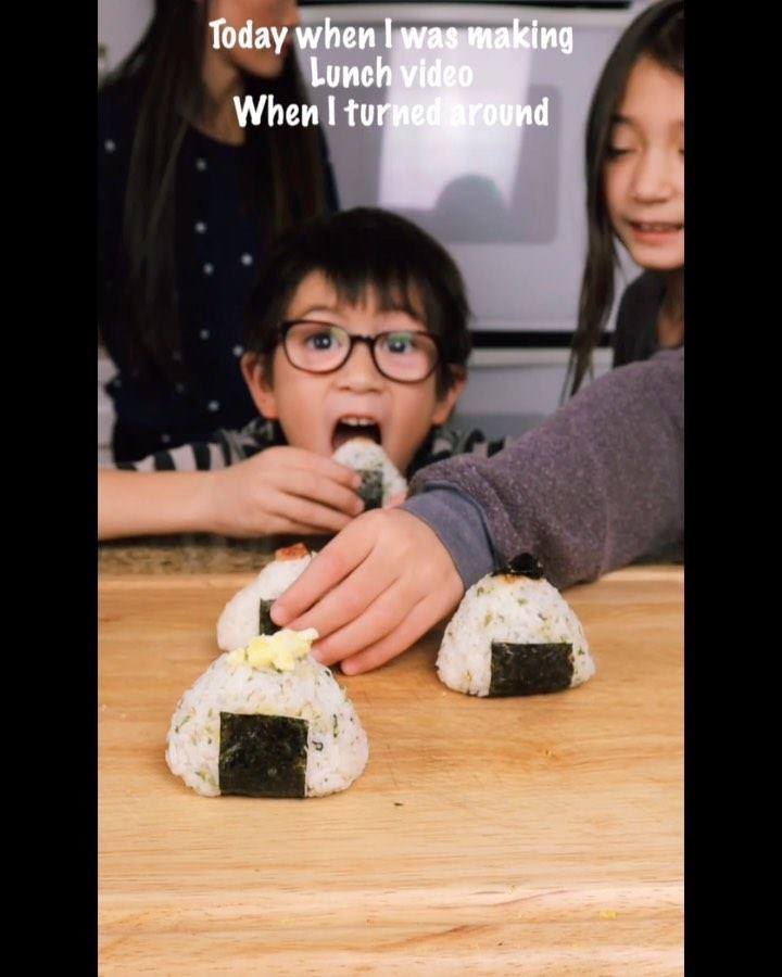 Triangle rice balls O-nigiri! Prefect for lunch and snack time. Also ...