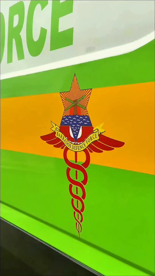 Krenarë për çdo detaj 🚑 2 ambulanca ushtarake të reja, të prodhuara nga ...