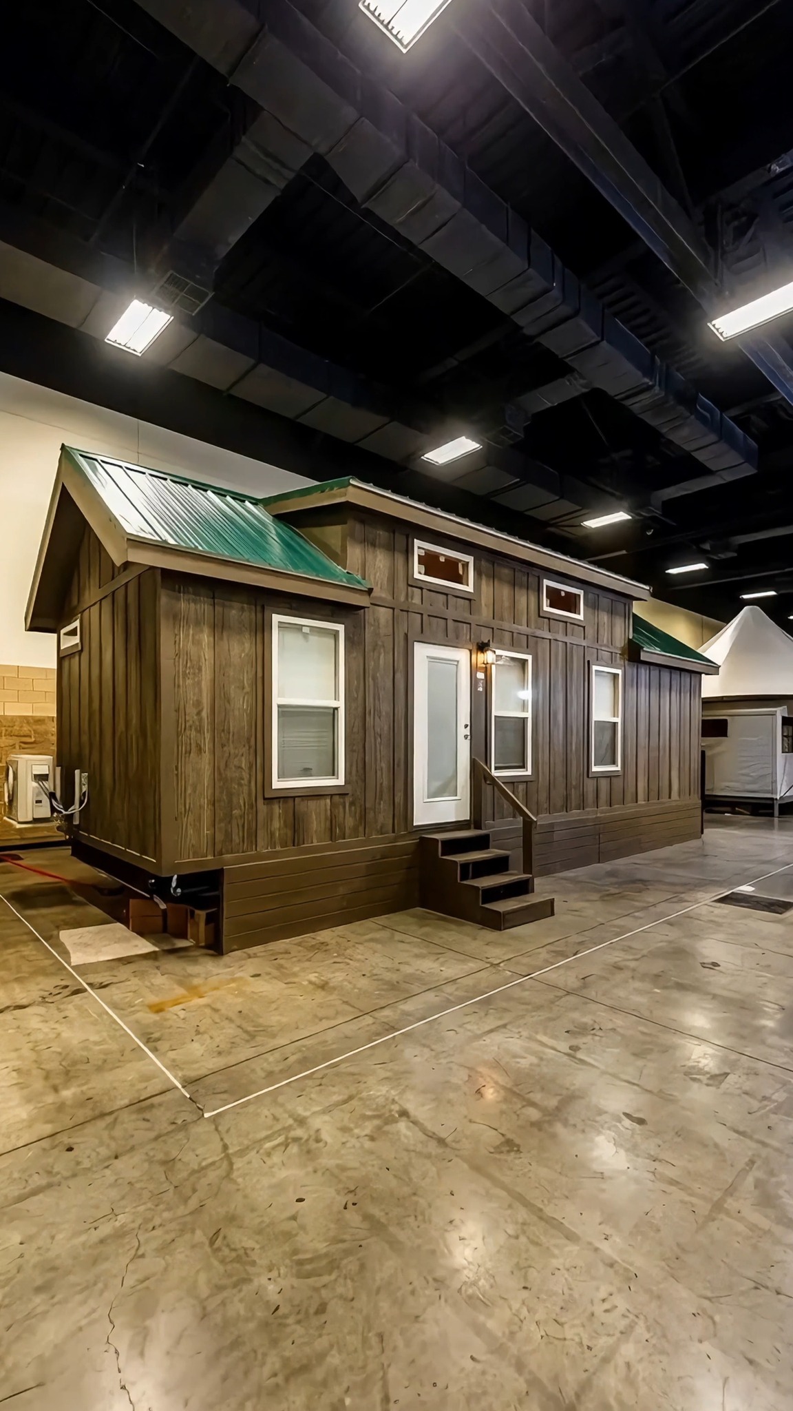 Beautiful mountain-style cabin model | Mountain Cabins | Facebook