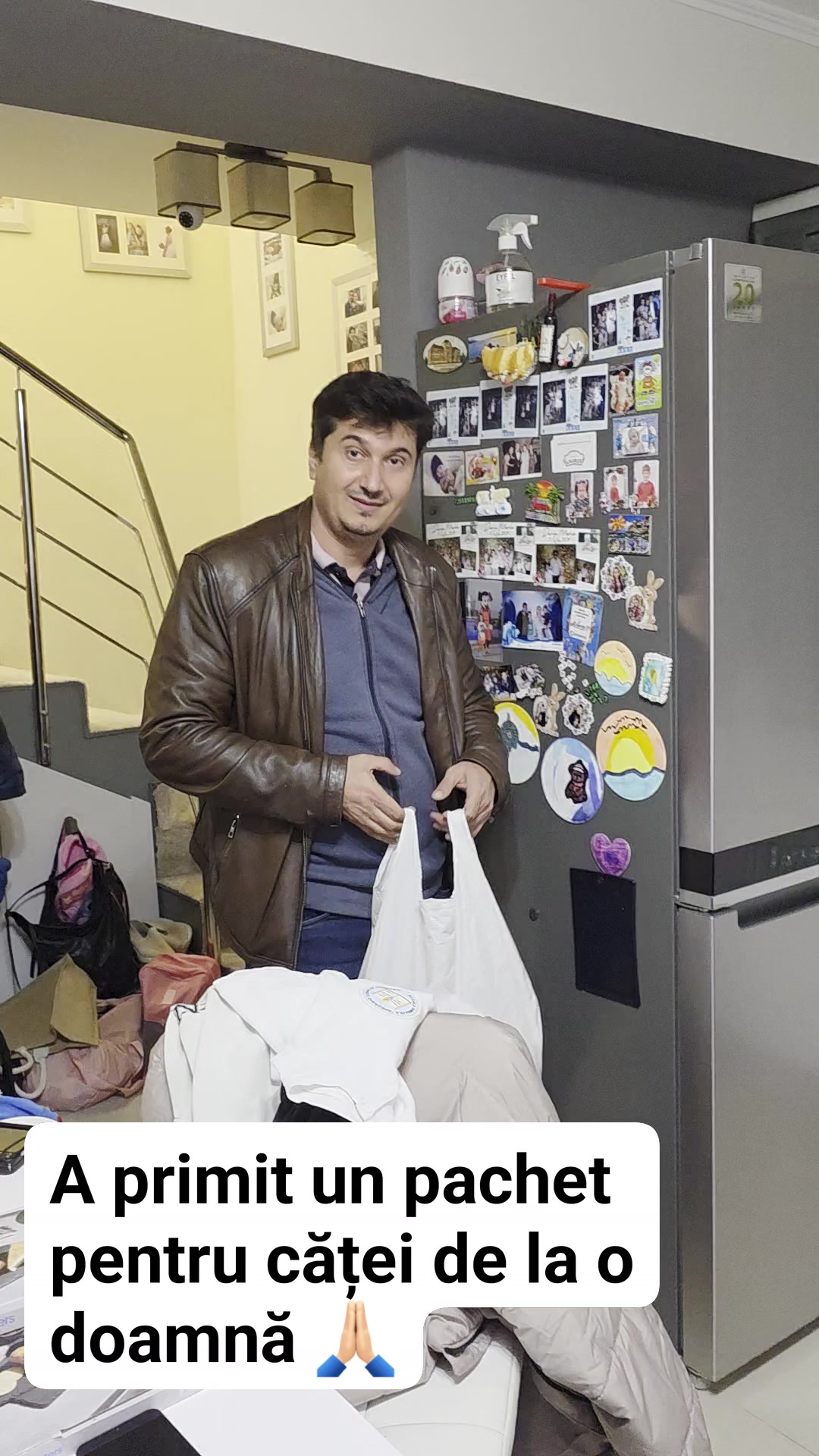 A primit un pachet pentru căței de la o doamnă 🙏🏻 | Madalina Zorila ...
