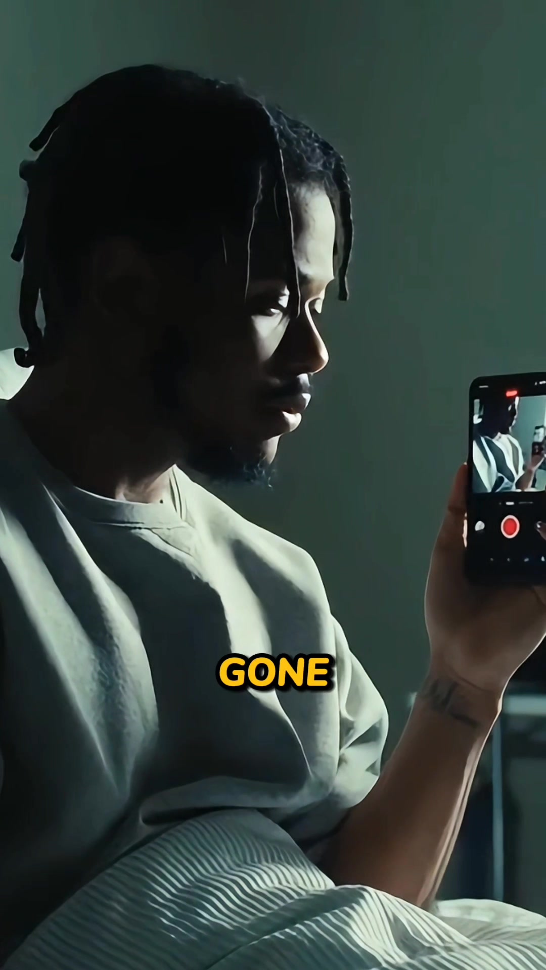 The story of rapper MC Mateo, who implanted a glowing neon aquarium ...