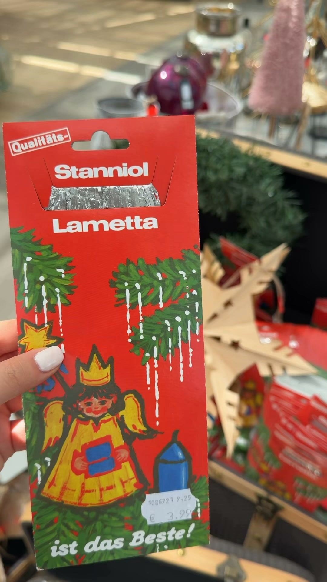 🎄 Weihnachten kommt schneller, als man denkt … also zumindest die Weihnachtsdeko bei uns in der BGU., Unsere Weihnachtsartikel sind jetzt im Abverkauf und stark reduziert. 👀✨, Also lieber nicht zu