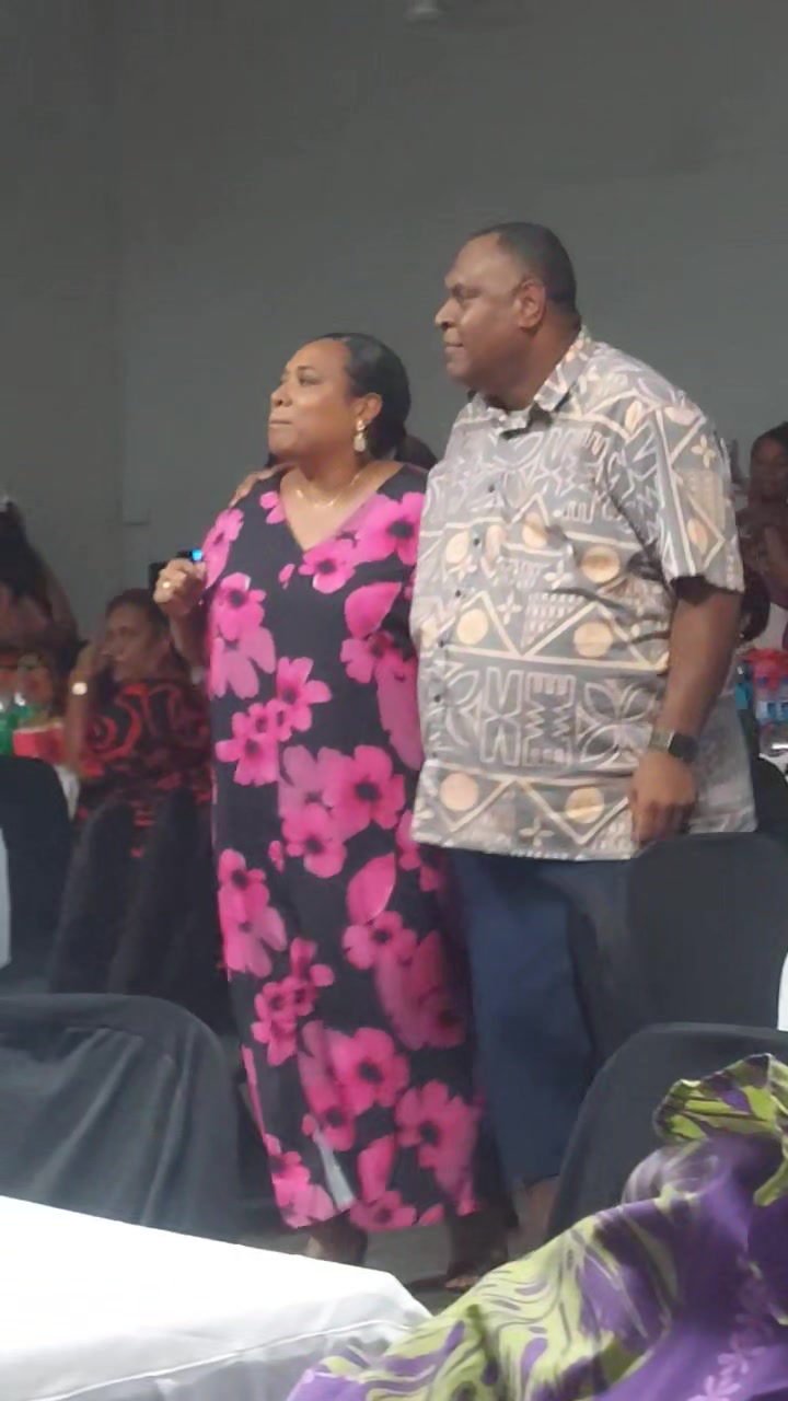 Lead Singer Ro Mereani Rokotuibau - Nausori, Koro, Backup Cathy N Rice ...