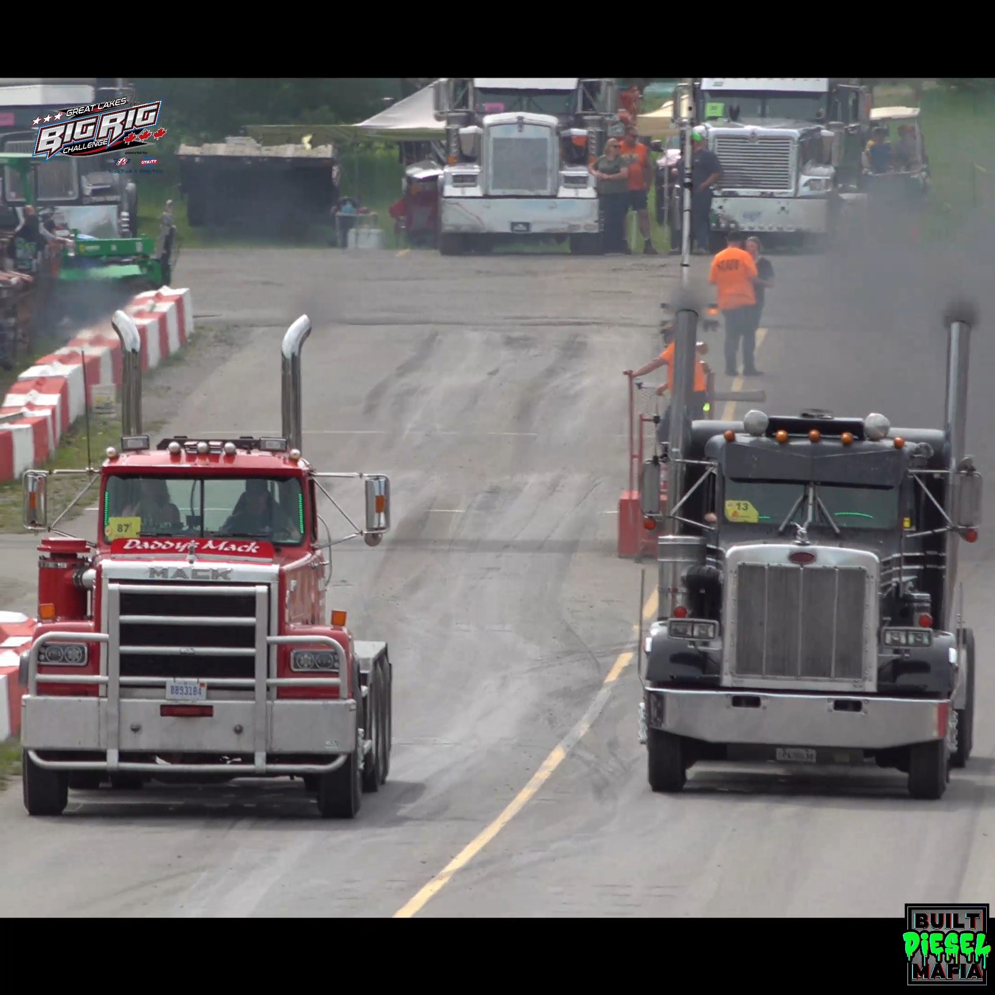 A couple of old school trucks! Mack vs Peterbilt racing uphill at the ...
