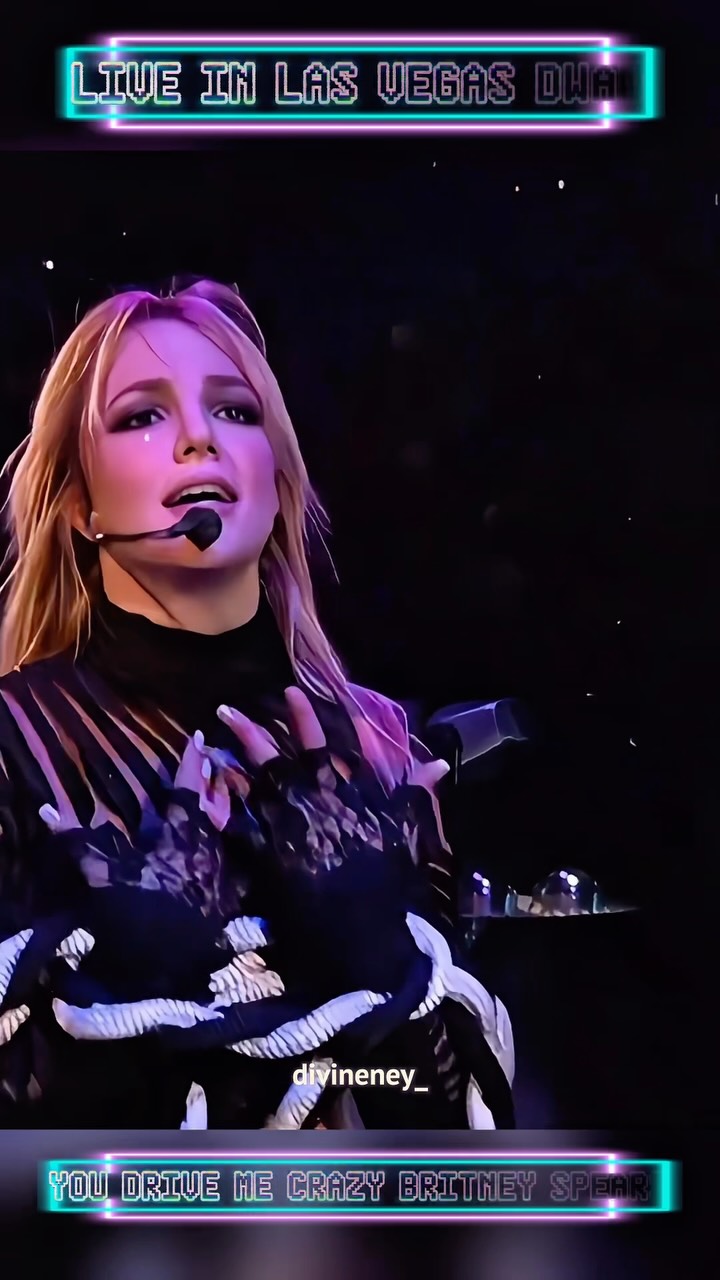 Britney Spears - Live In Las Vegas DWAD -You Drive Me (Crazy