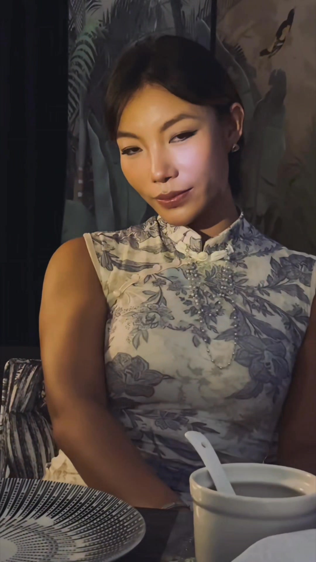 Would you mind going on a date with a Chinese girl? #Asian #Chinese # ...