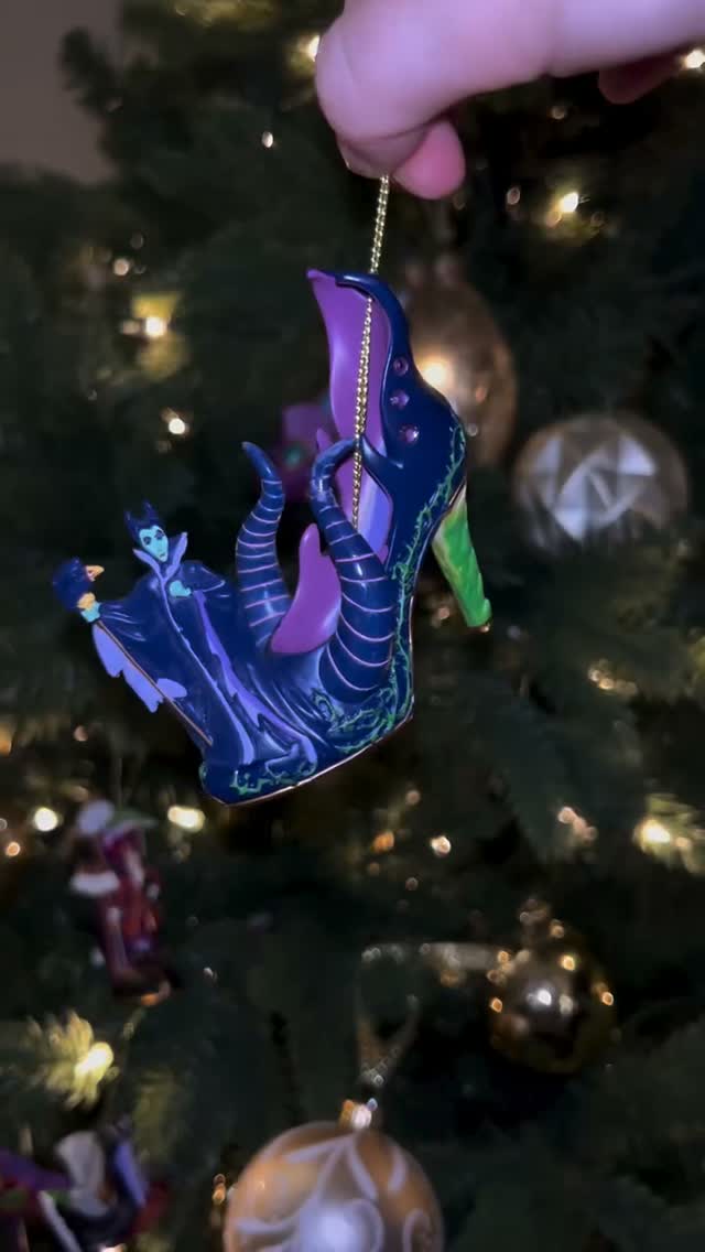 Looks like the Disney Villains are making your Christmas tree a