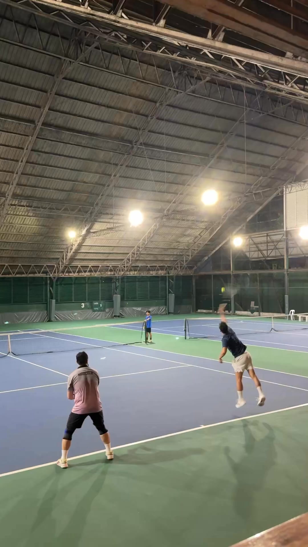 Yung wla ka ng balak umuwi! Tennis is life ka 🎾 Tag mo na yung ayaw ...