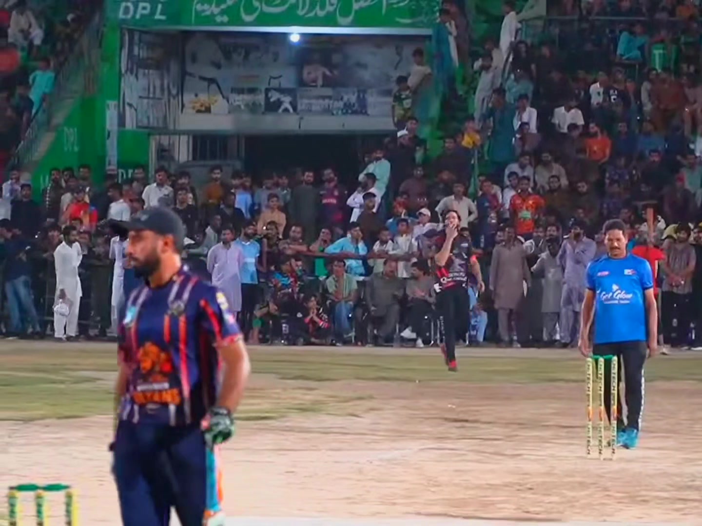 NEED 20 RUNS IN LAST 6 BALLS TAMOUR MIRZA VS MEMRAN ATTACK #tamourmirza ...