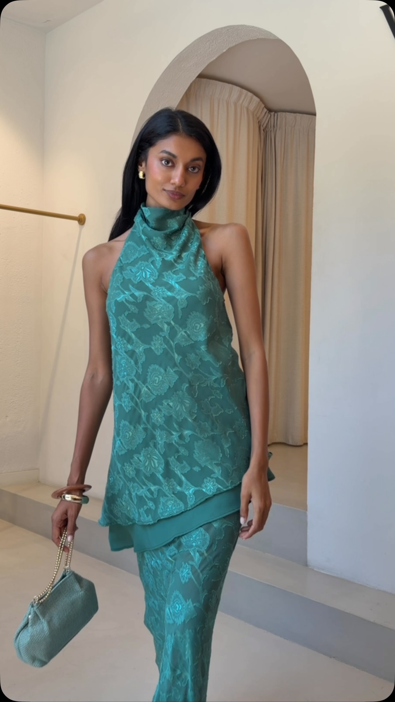 lime green bodycon midi dress CRUSH DRESS💚 ₹1450/- Brand New Bust: 28/30 Length: 37 pattern_keyhole