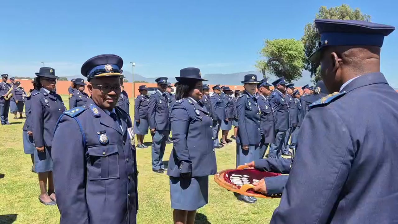 Western Cape police honoured for bravery and long service. SAPS Medal ...