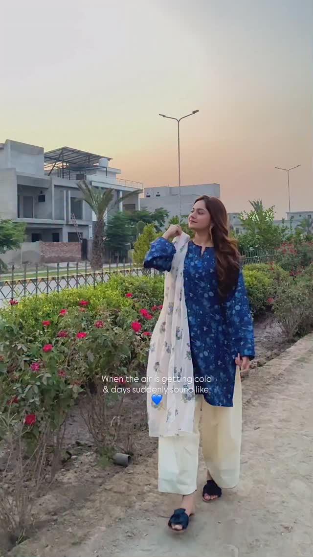 💙🦋🫐! 👗 @damaakofficial (Outfit Blue oottd OOTD dress pakistani punjabi ...