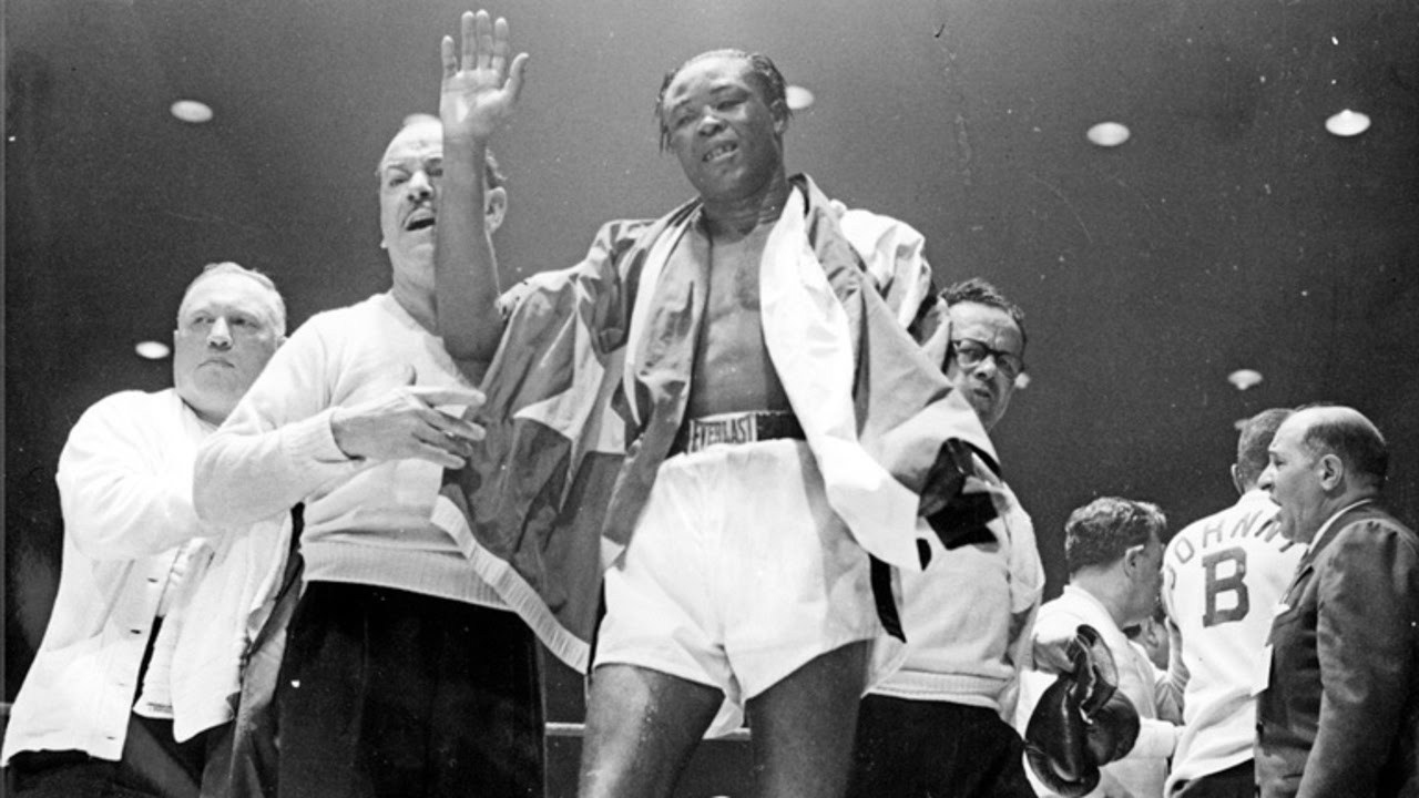 Who would win between Kid Gavilán and Tito Trinidad?