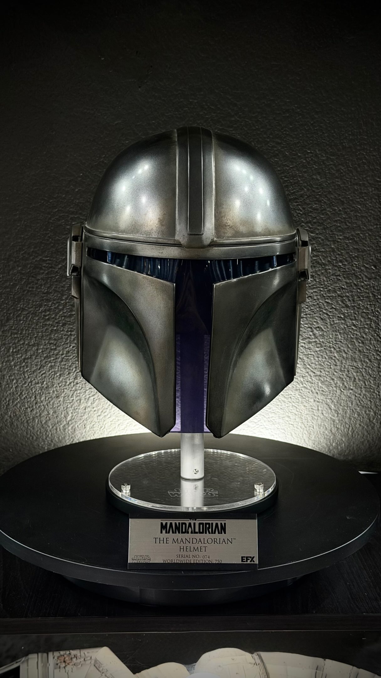 The Mandalorian helmet from season 1 by @efx_collectibles was made