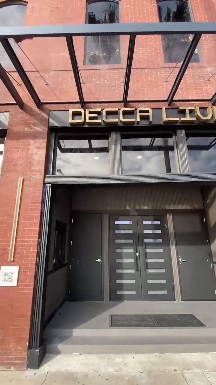 🍾 Decca Is Live 🍸 We got an early look at Jacksonvilles newest