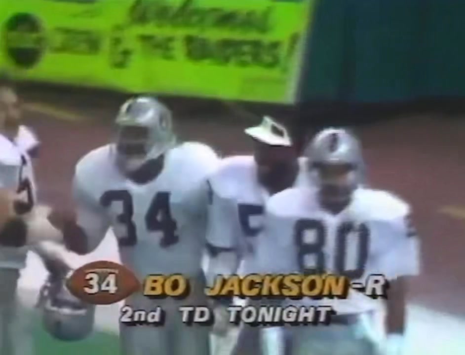 🏈On November 30, 1987 on his 25th birthday and in his 5th NFL