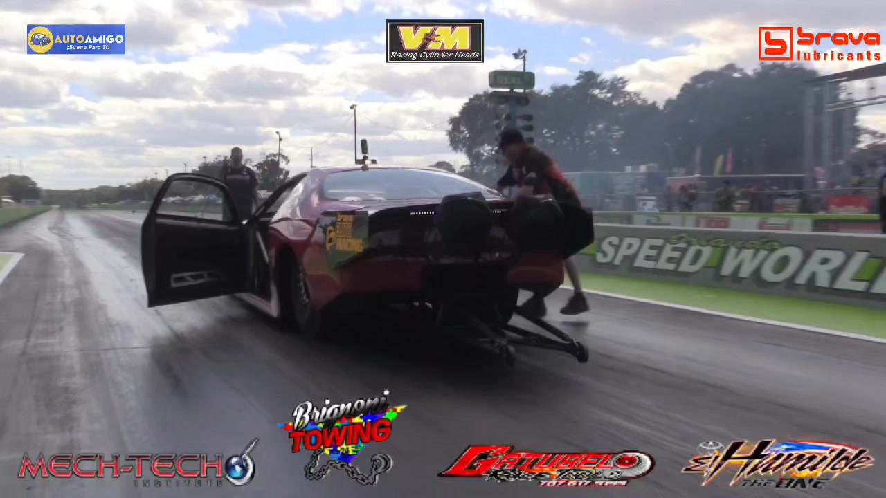 El Humilde 5.81 @ 251 mph Blue Destiny 6.17@ 235 mph Gracias a Nuestros ...