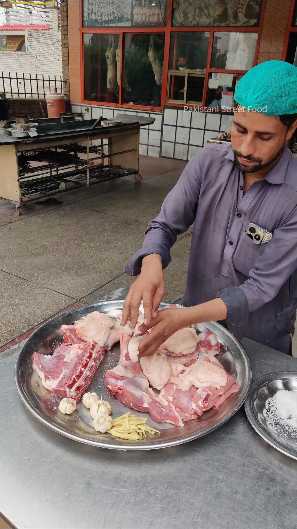 Dumba Special Rosh By Zaiqa Restaurant Ring Peshawar | Salted Namkeen ...