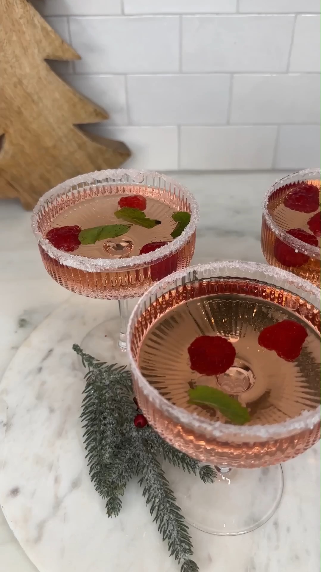 Here's a fresh way to spread holiday cheer! Try this delicious