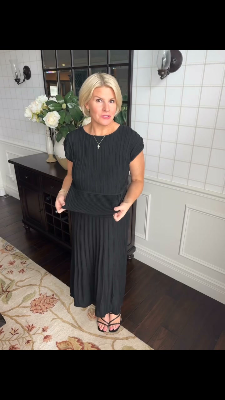 new look black knit dress We love a two in one - so chìc! This looks like a skirt and top but is actually a dress! Click the link in comments to shop | On the Go Boutique july2025