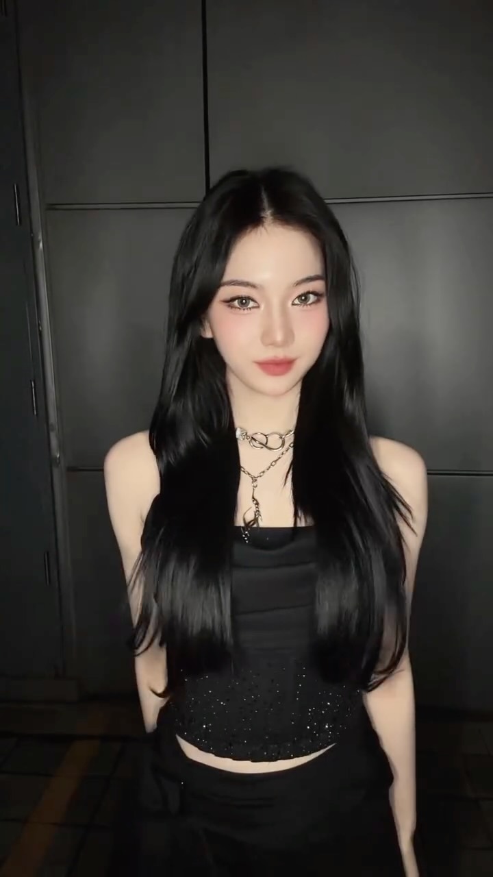 You're just a🎮🕹️ #STAYC #스테이씨 #ISA #아이사 | STAYC