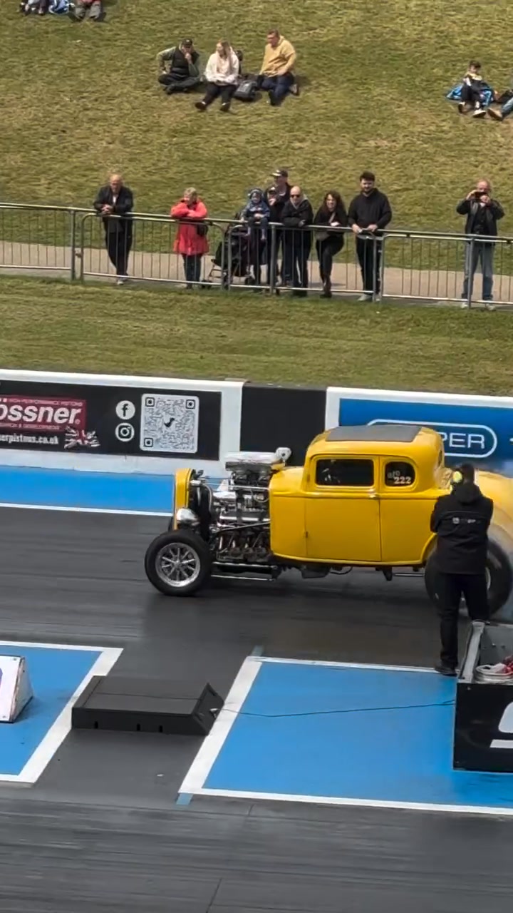 🔥🔥🔥 Repost 👉🏼 • @dragracingforall Burnout? Yes Please!!! 🔥💨💯 Ford 32 ...