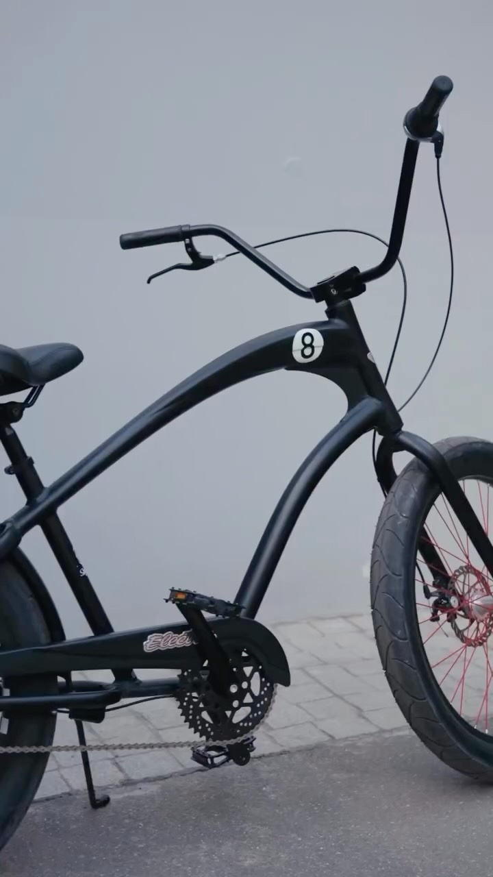 One of the most legendary bikes in the world – Electra Straight 8