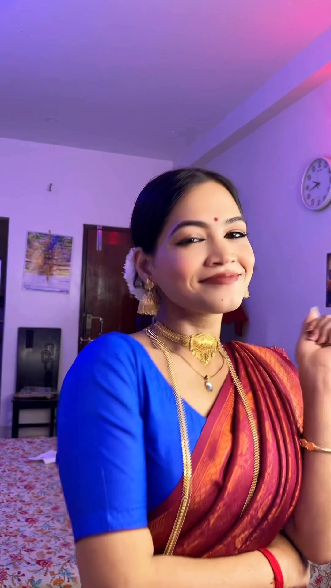 Liken main tomhara piche | Radhika Ritu | Facebook