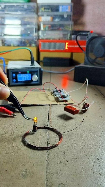 Transistor Driven High Voltage Flyback Transformer Page