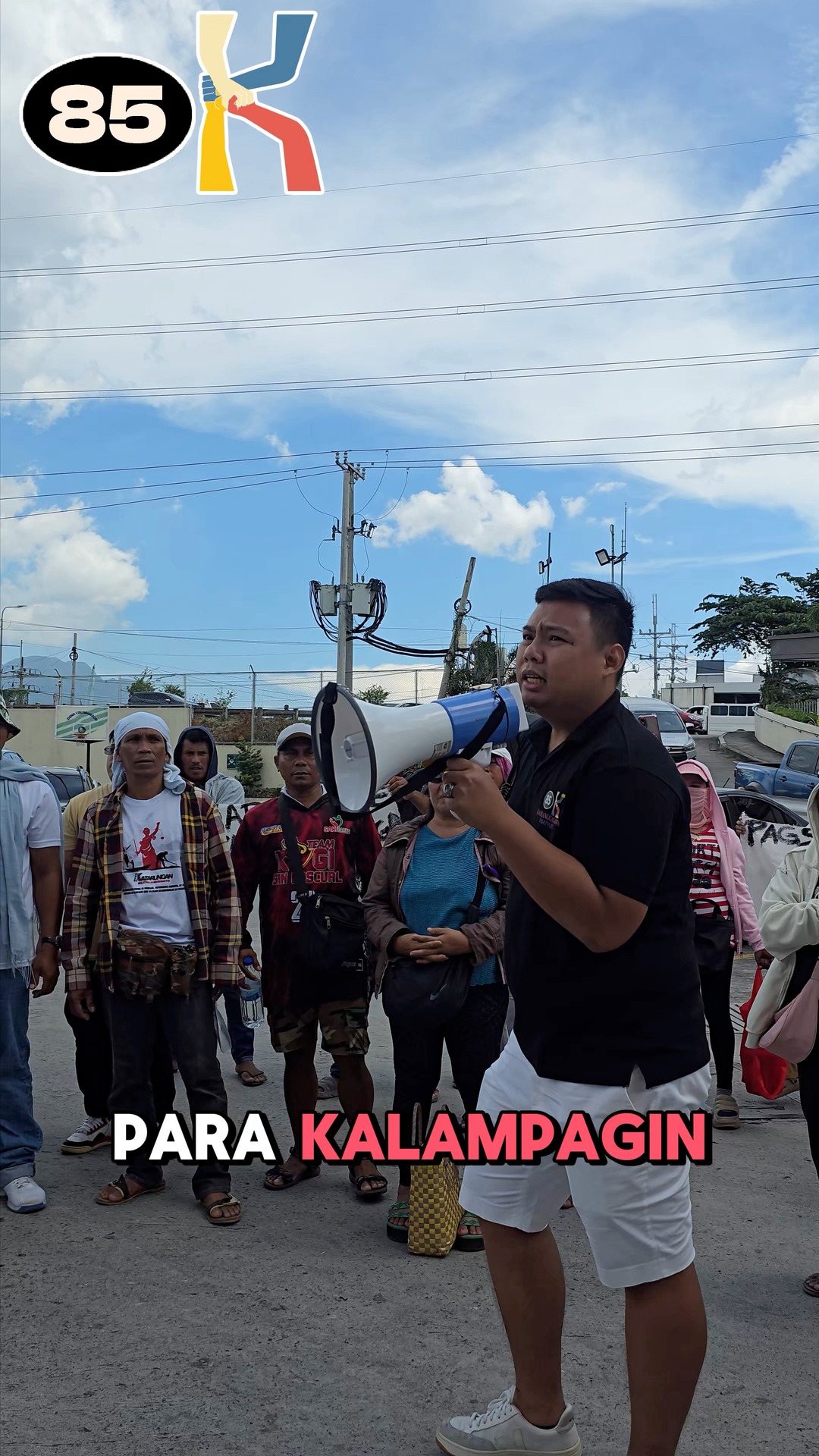 Mga MANGINGISDA sa QUEZON, PINAPALAYAS sa mga tirahan nila! Paano ...