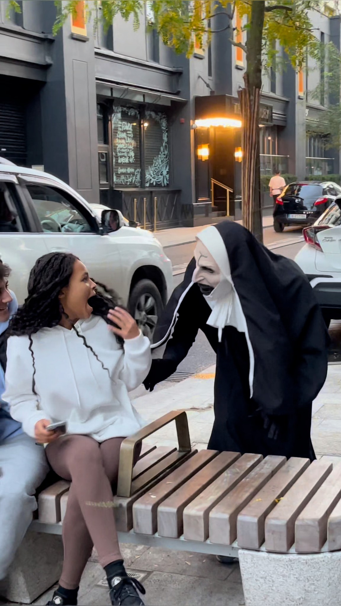 Are you having fun on Halloween? #fypシ゚ #smile #prank #shock #AmaZing # ...