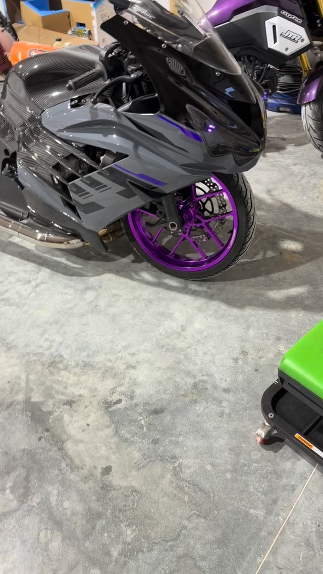 ZX14 fam, if you want the best carbon in the game, hit us up