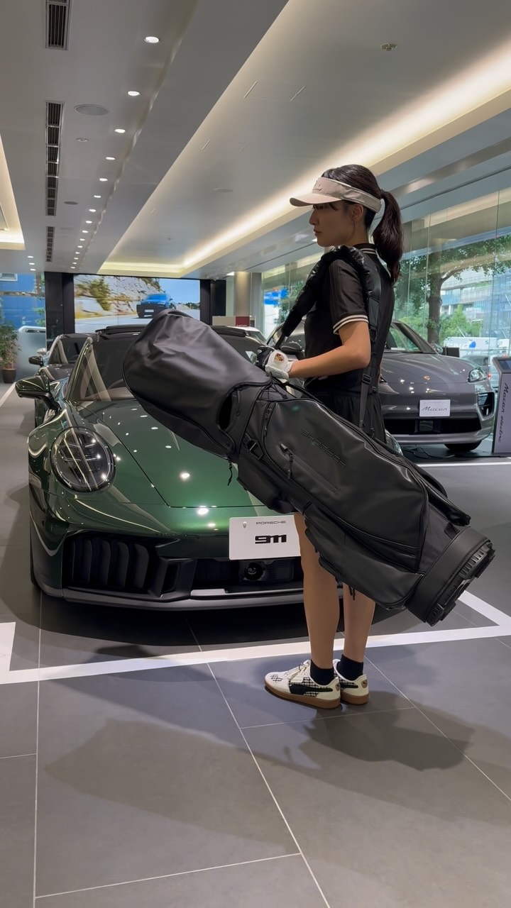ポルシェデザインのゴルフバッグで、移動もスタイリッシュに⛳️ 機能