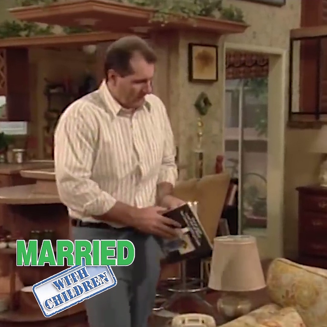 Al makes a discovery and is made an offer. From Season 8 Episode 20 ...