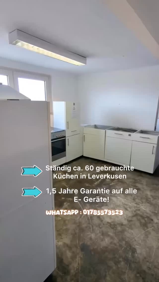 🤍 U-Küche in Weiß-Hochglanz zu verkaufen , Zur Küche gehören:, • 6 Unterschränke (45 / 60 / 90 / 100 cm + 2 Eckschränke je 110 cm), • 5 Oberschränke, • SIEMENS Backofen, • SIEMENS Cerankochfeld, •