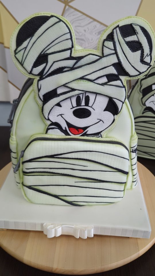 icing mini backpack Loungefly Disney Minnie Mouse Mint Ice Cream Cone Adjustable shoulder straps keep you feeling as comfortable as the love Small Cute Girly Bags ICING