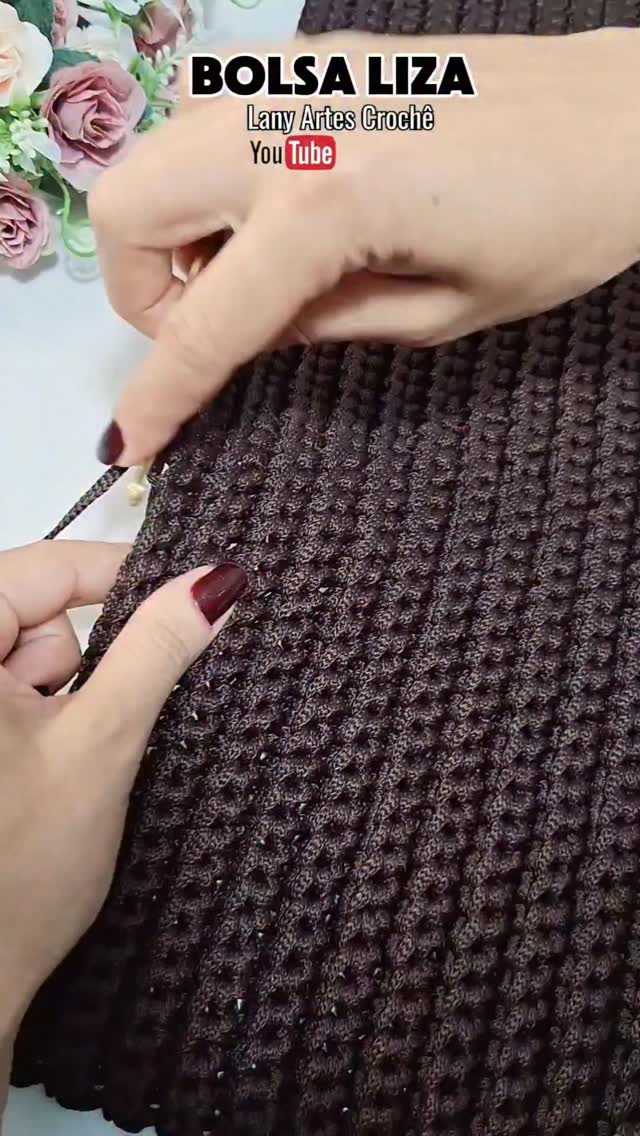Tutorial disponível no canal Lany Artes Crochê! 🧶 #Crochê #Artesanato # ...