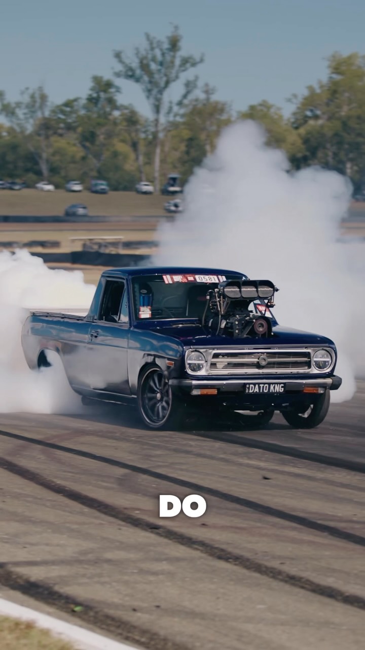 NEOOWWWWWW #racecarnoises #v8 #blown #burnout #skid | Powercruise