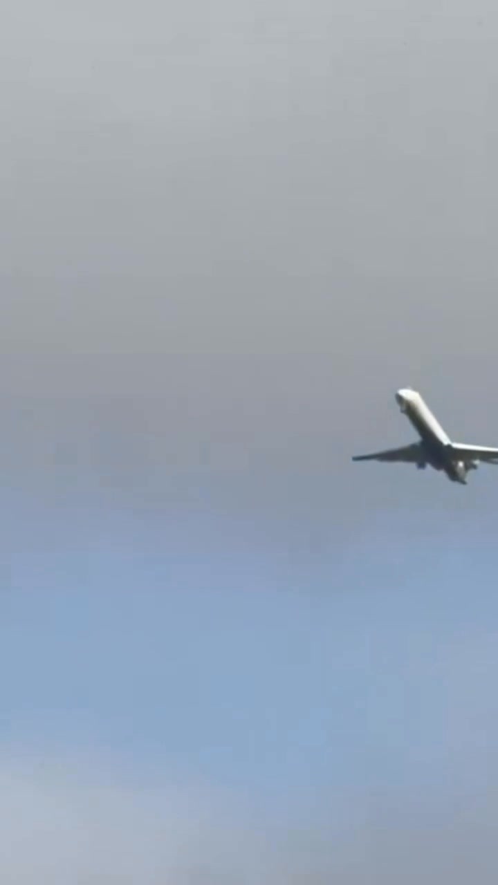 Nikki Rudd - It's windy out there! Two planes at the... | Facebook