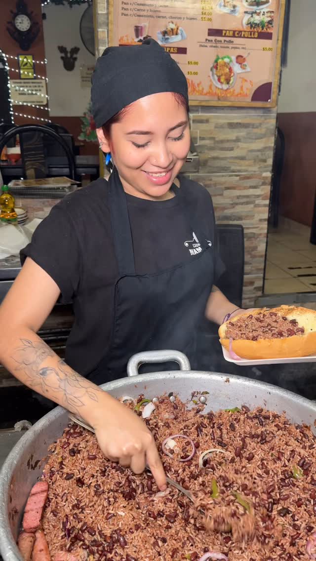 Y vos que tan fan sos de los DELICIOSOS PANES CON RIPIO? 💙🇸🇻 - - - - # ...