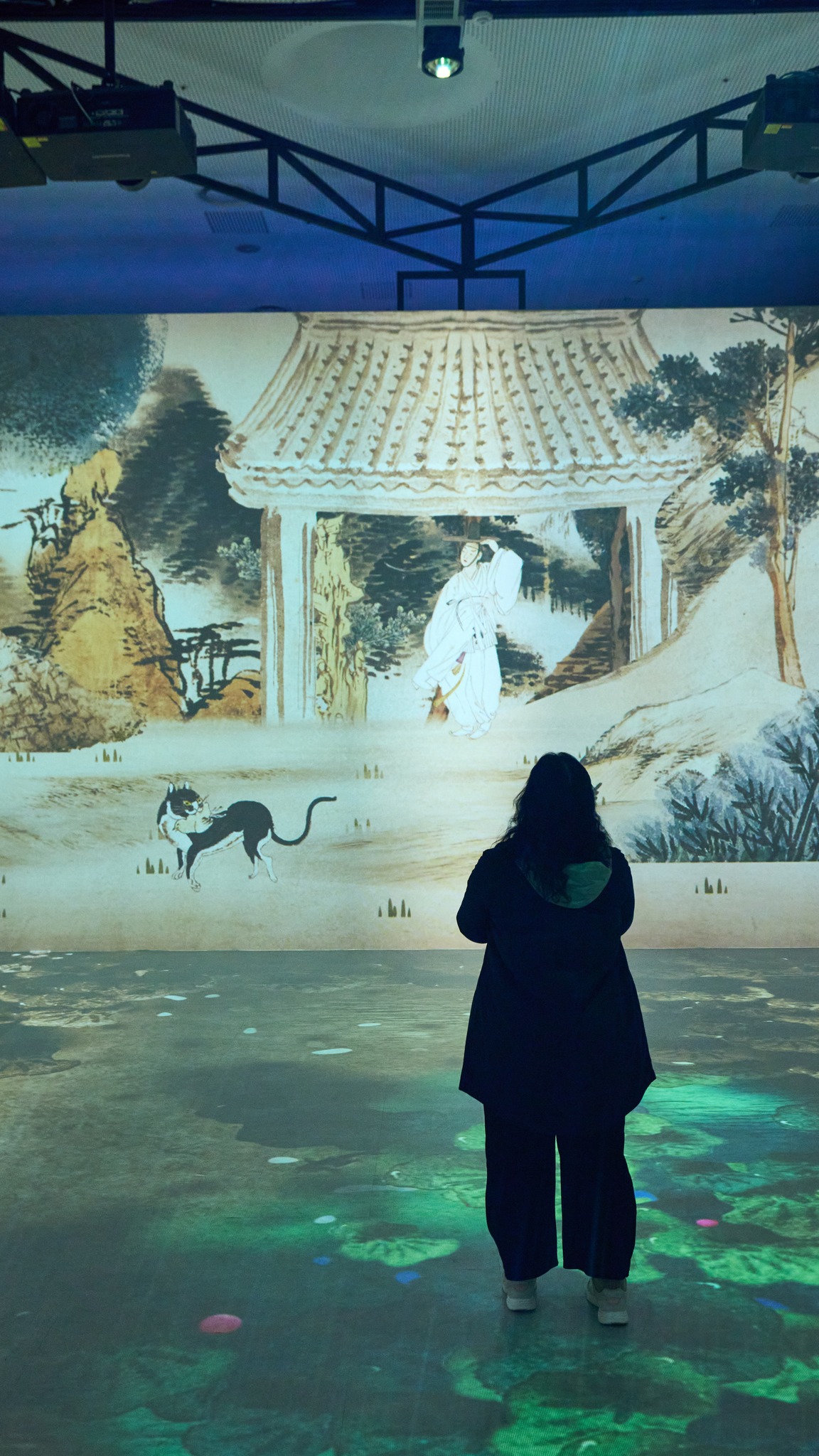 𝐴𝑟𝑡𝑓𝑢𝑙 𝐽𝑜𝑢𝑟𝑛𝑒𝑦. Discover the world's first immersive