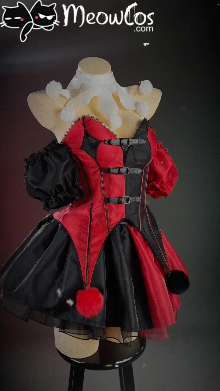 ♡a♡ 🤡Stitched in black & red madness 🖤❤️would you wear this? drop
