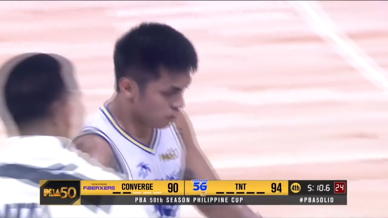 FEEL THE STING REY 😤😤 Rey Nambatac is owning the four-point line after ...