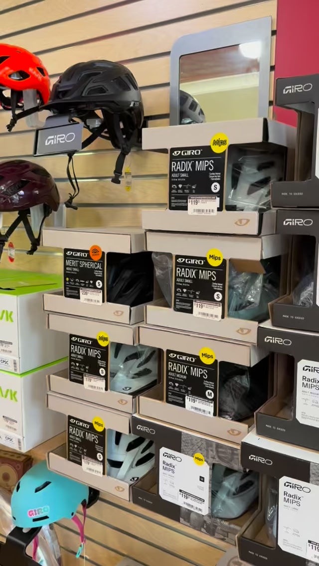 football helmets f7 Schutt Youth Air Molded Gloss Black Helmet 2XS sleek rear diffuser marlos-staff-picks SIZE:1000D-XH Lamar Jackson won the