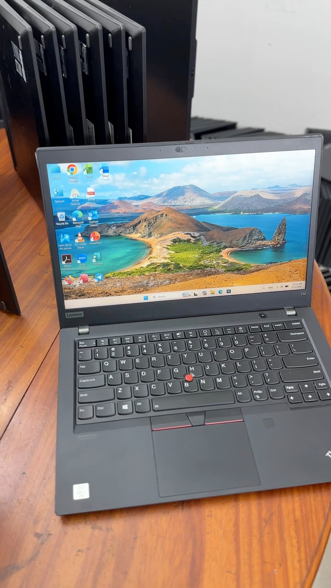 Top Business Laptop Lenovo Thinkpad T14 Gen 1 Core i7-10th RAM