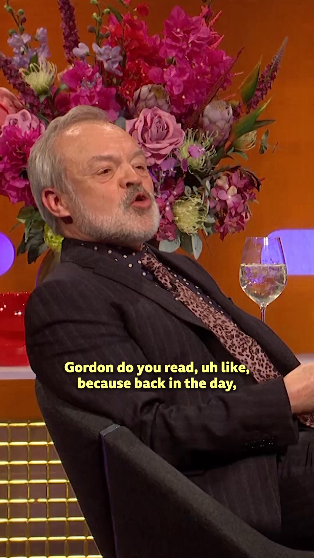Gordon Ramsay kicked out Joan Collins from his restaurant... Gordon ...