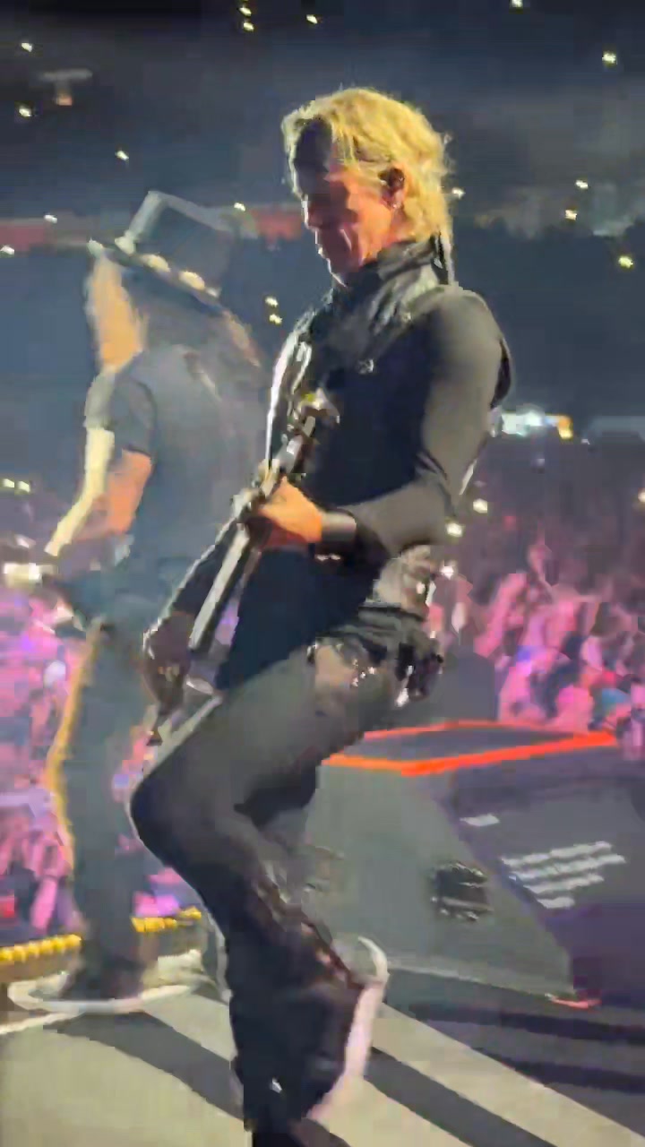 Ready to Rock last night gig November 05 2025 #peru #lima 🇵🇪 Slash Guns ...