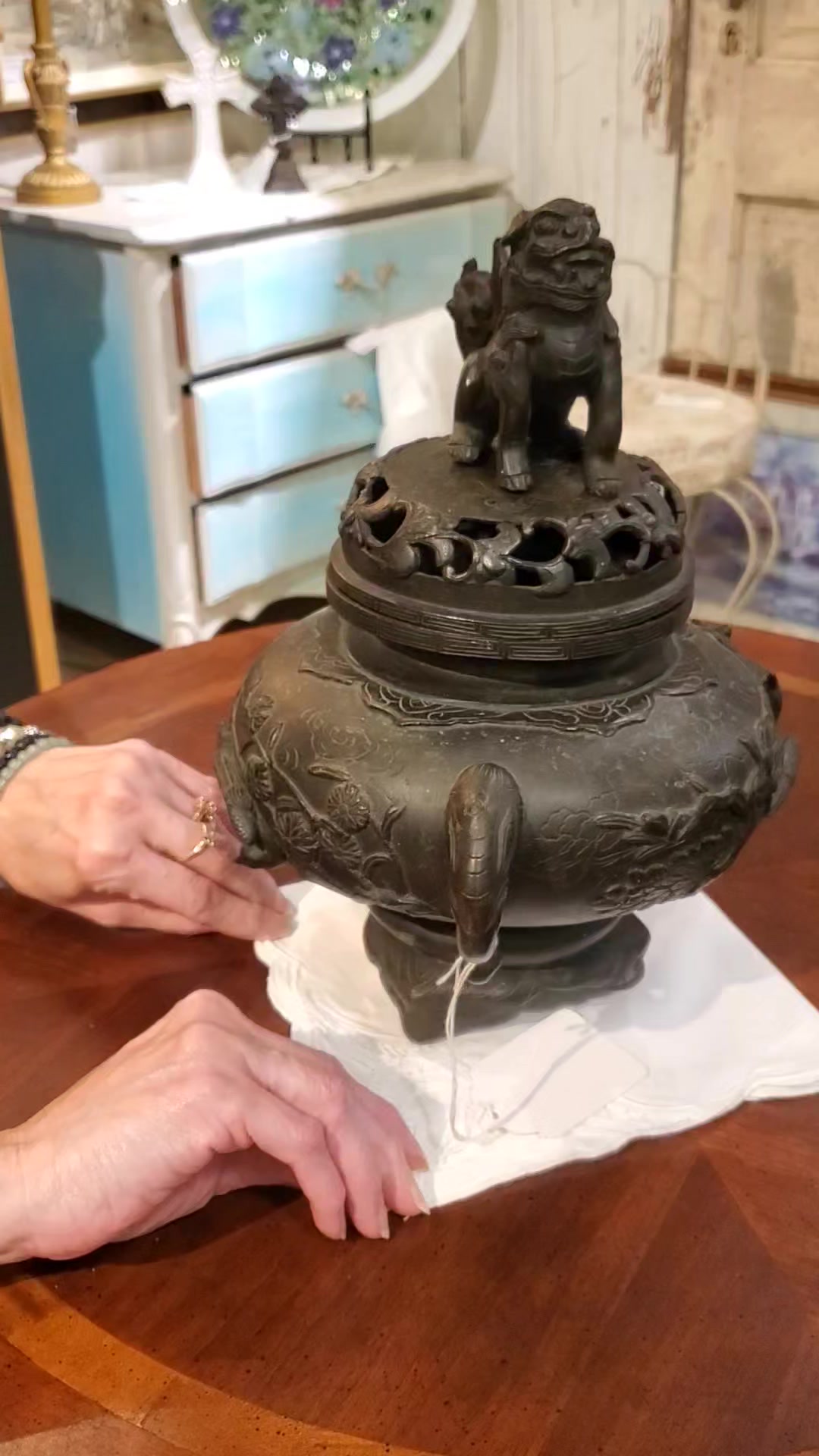 Rare Tiffany vase purchased during the Great Depression is now