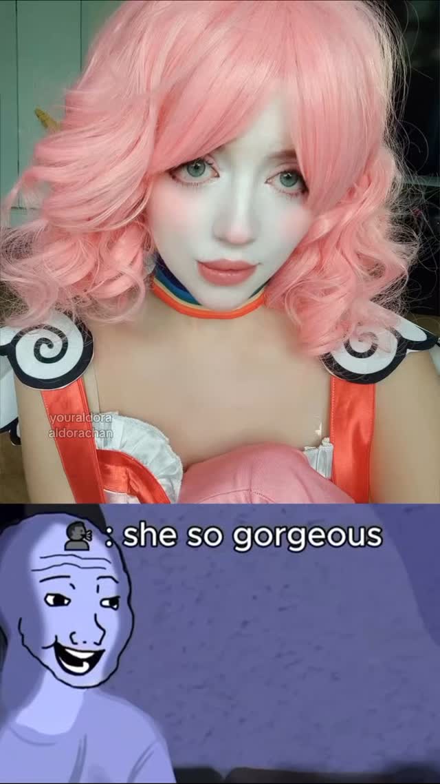 I love this trend 💗 aldorachan cosplay girlcosplay clowngirl clown