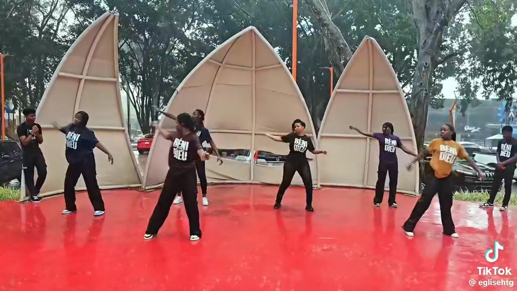 Awwww mwen fyè de nou timoun ️ ️ ️🙏🏾🙏🏾 HTG Dance #SOS #BeniedeDieu ...